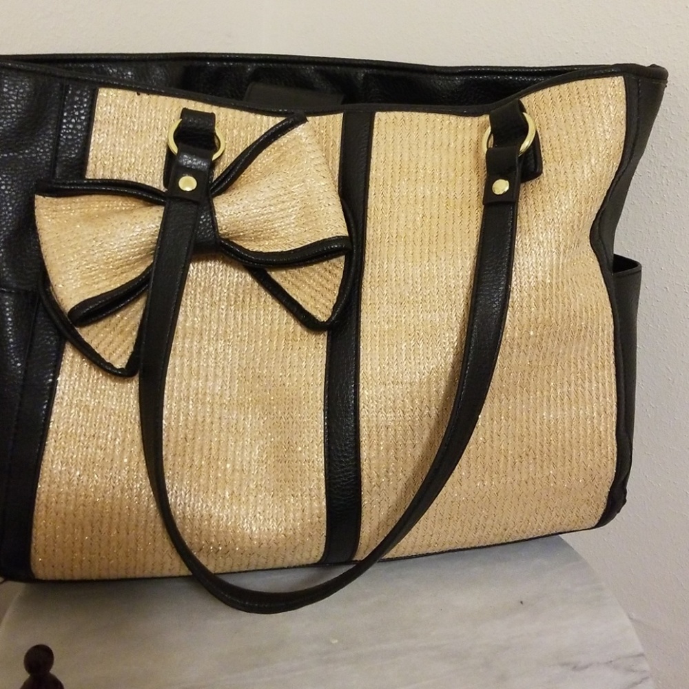 Jessica Simpson purse